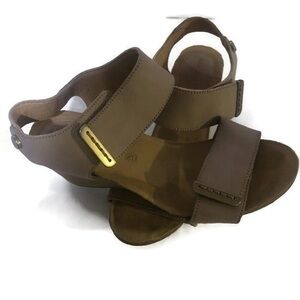 Bussola Womans Beige Leather  Wedge Sandals Sz39
